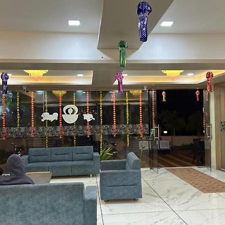 Swapnapurti Lodge, Akkalkot Akalkot Eksteriør bilde